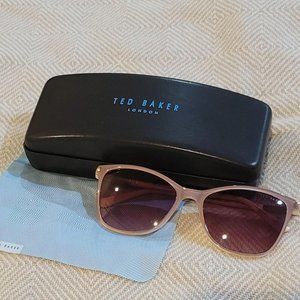 Ted Baker London sunnies w/ case!